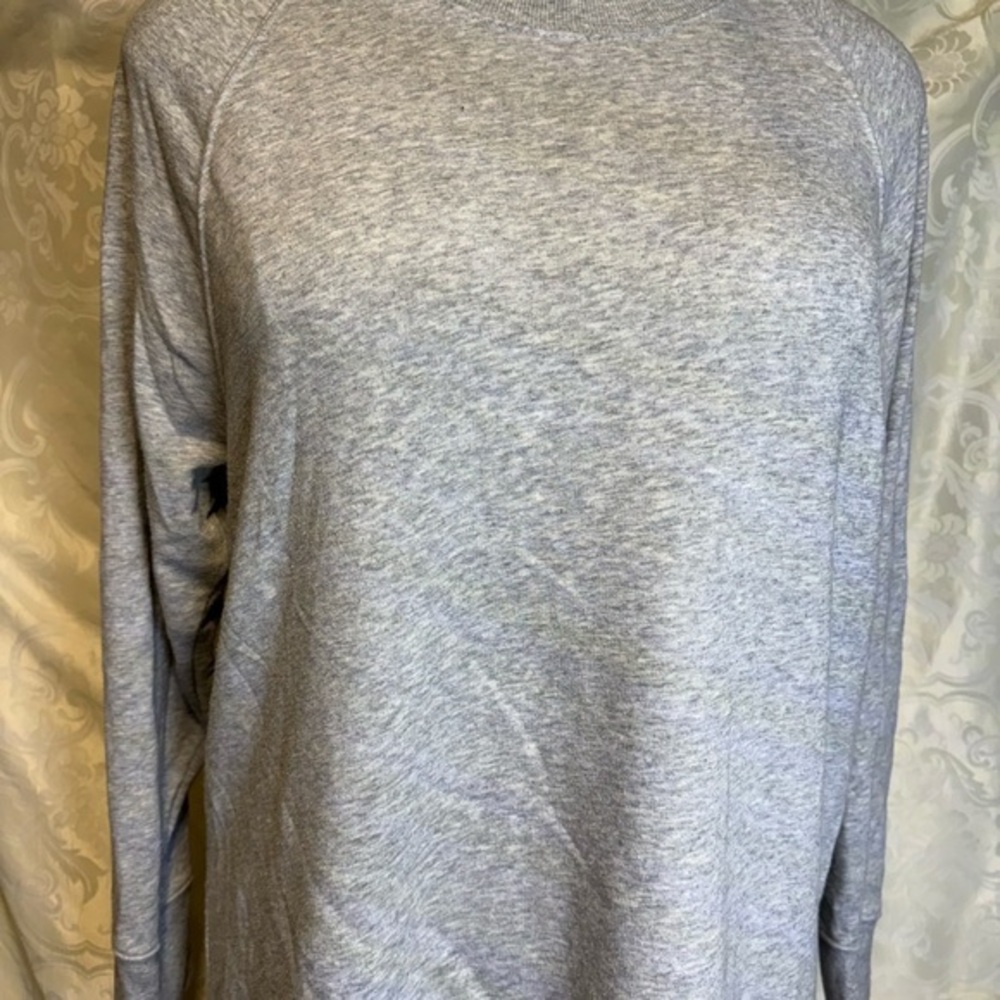Old Navy Heather Gray Long Sleeve Top